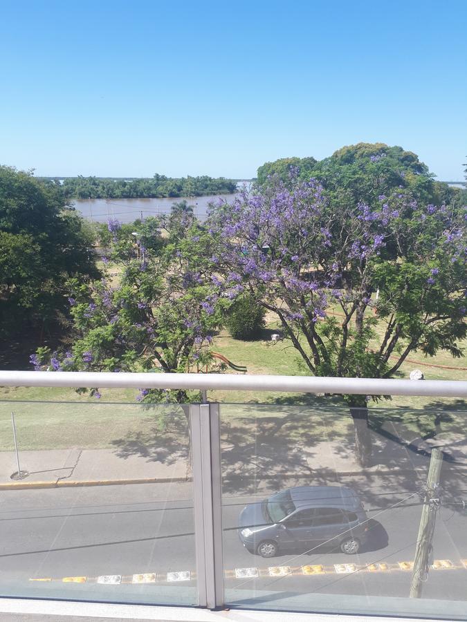 Frente Al Rio Apartment Parana Luaran gambar
